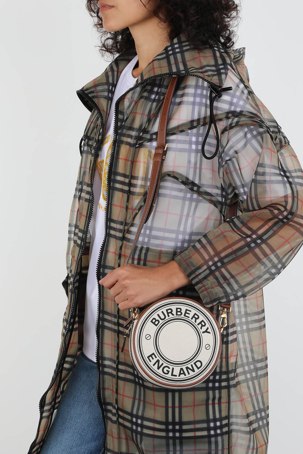 תמונת כל הלוק של Shoulder Bag in Natural